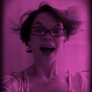 Meet your Posher, Leiah